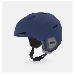 Like new - Giro Avera Ski & Snowboard Helmet